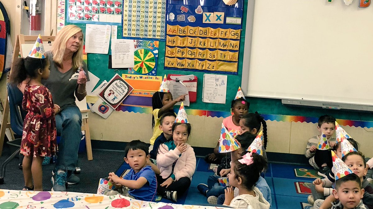 DeckerPUSD's tweet photo. Even the @PomonaUnified Superintendent, School Board President &amp; @pomonachamber Director came to the “everyone is 5” party in TK #happybirthdayTK #showandtell #publicspeaking #transitionalK #proudtobepusd #deckermakeswaves https://t.co/tbkhrisLwN