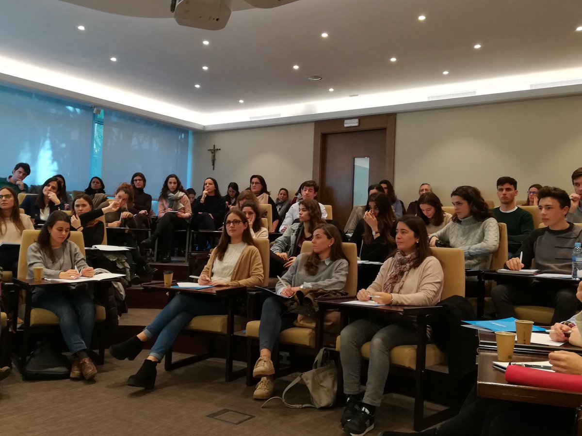 Disfrutant de les jornades #InspiringGrowth <a href="/_institucio/">Institució Familiar</a> #Alumni de la mà de <a href="/NuriaChinchilla/">Nuria Chinchilla</a> #SanchezRunde  <a href="/iesebschool/">IESE Business School</a> "compartint coneixement"