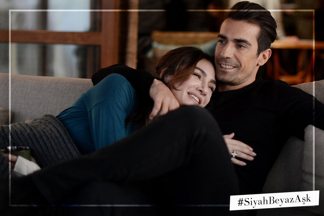 SBAskKanalD's tweet photo. Yeni bölüme çok az kaldı. Heyecan dorukta! 😍 #SiyahBeyazAşk #AsFer https://t.co/8qNEOmmJCC