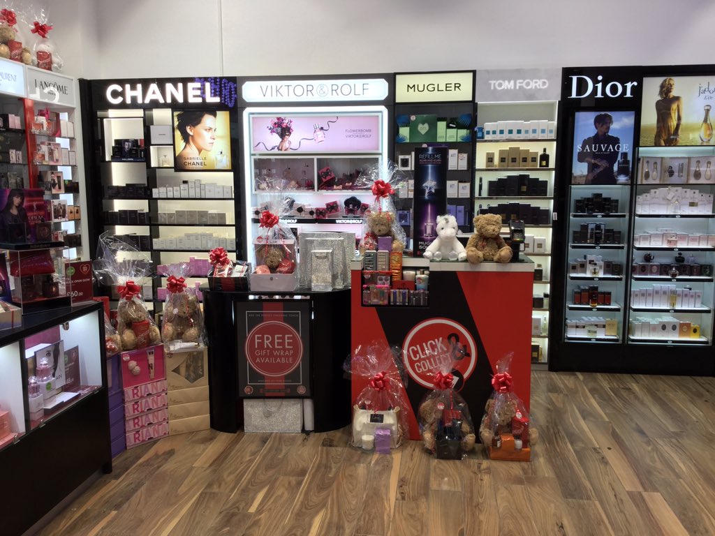 TpsBullring's tweet photo. ✨💖✨Stuck for ideas on what to get your other half for Valentine's Day? Why not come check out our amazing value giftsets/hampers, perfect to woo over that special someone this February 14th✨ 💖✨

@ThePerfumeShop @Mountain1863 @soniazabair @chloe_rolphx

#ThePerfumeShop https://t.co/ynd8bkXSJd