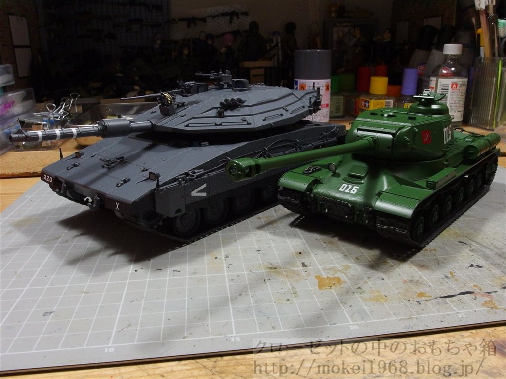 ট ইট র 雷鳥８号 現用戦車ってやっぱり大きいねー メルカバとjs 2比べたらメルカバの大きいこと Js 2って重戦車のカテゴリーだったのにねー