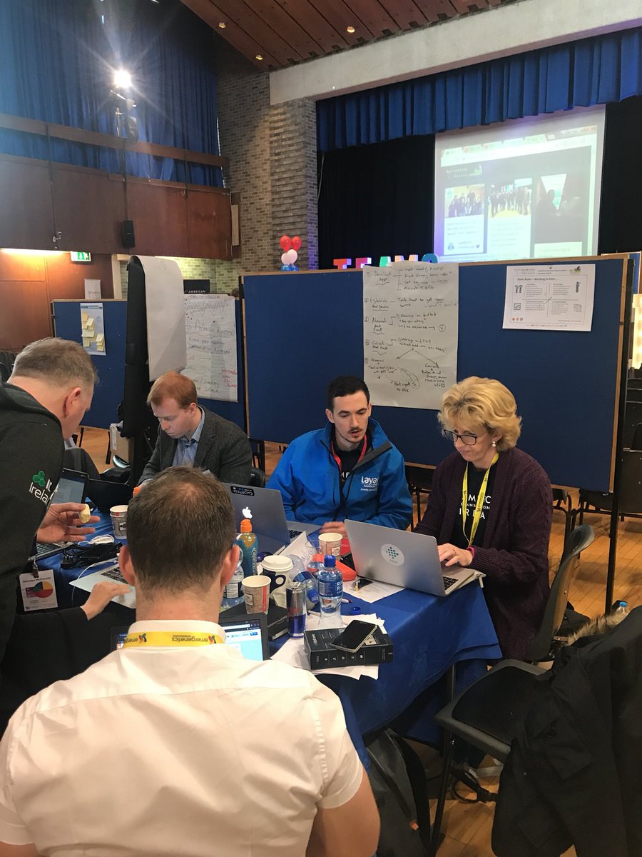 CardiHacks's tweet photo. Last minute touches. 20 MINUTES UNTIL SUBMISSION #Amchamhackers https://t.co/dH4TVwDs8L
