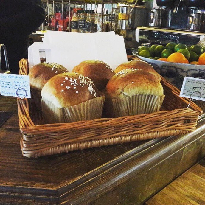 Beautiful orange blossom brioche for sale this morning @TheChesterOx4 made by Whitehorse Bakehouse.

#OxCompendium #oxford #discovertheREALoxford 
📷 <a href="/MissBeccyWebb/">Bex Webb</a>