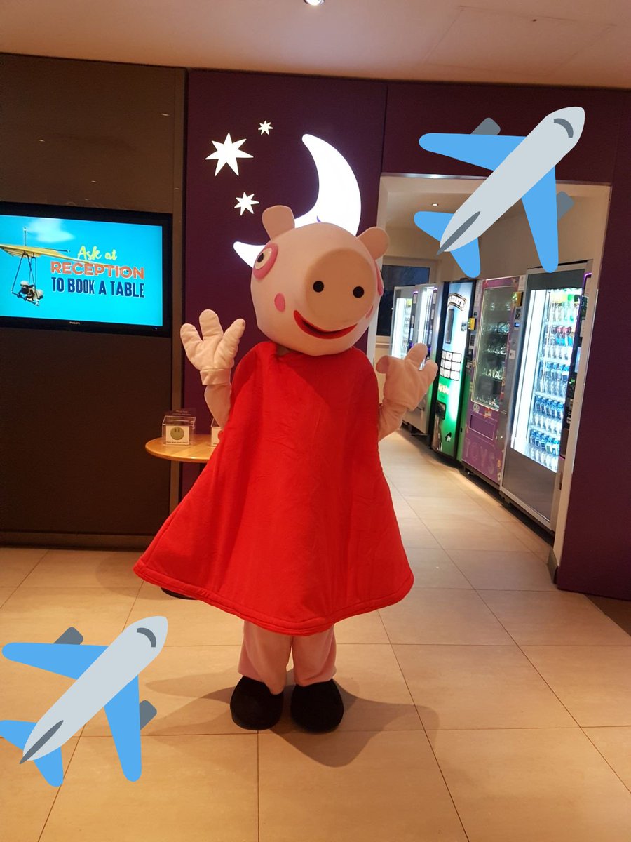 Look who came to meet our Little guests at @PIGatwick last night!!