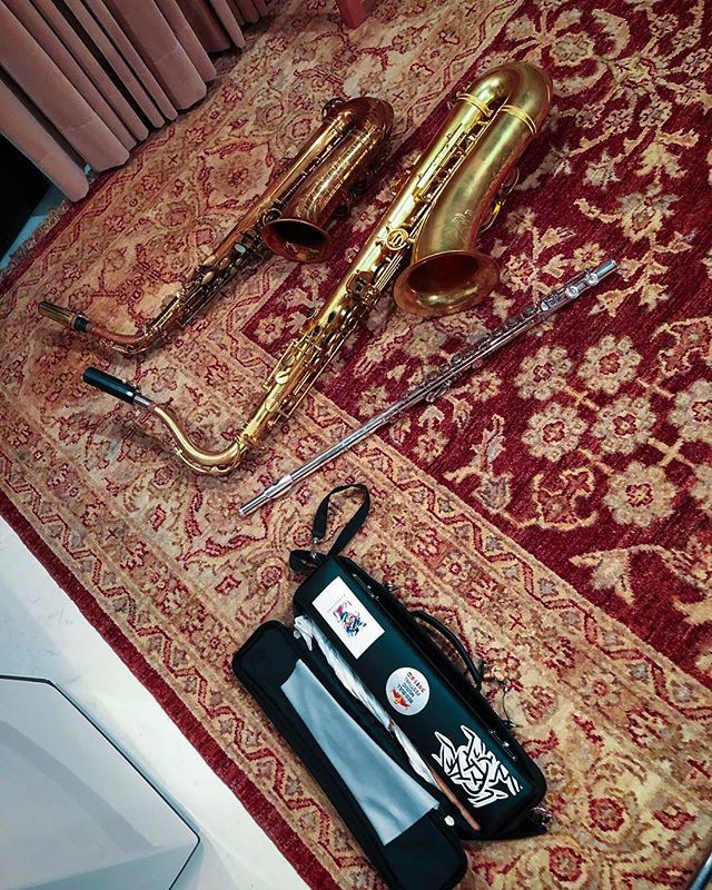 koheisax_melraw's tweet photo. 本日はこんな感じ。
バランス、キャノンボール、サンキョウ。
#saxophone #balancedaction #selmer #cannonball #sankyo #recording https://t.co/NY80CDMrR3 https://t.co/NfxKLhSp15