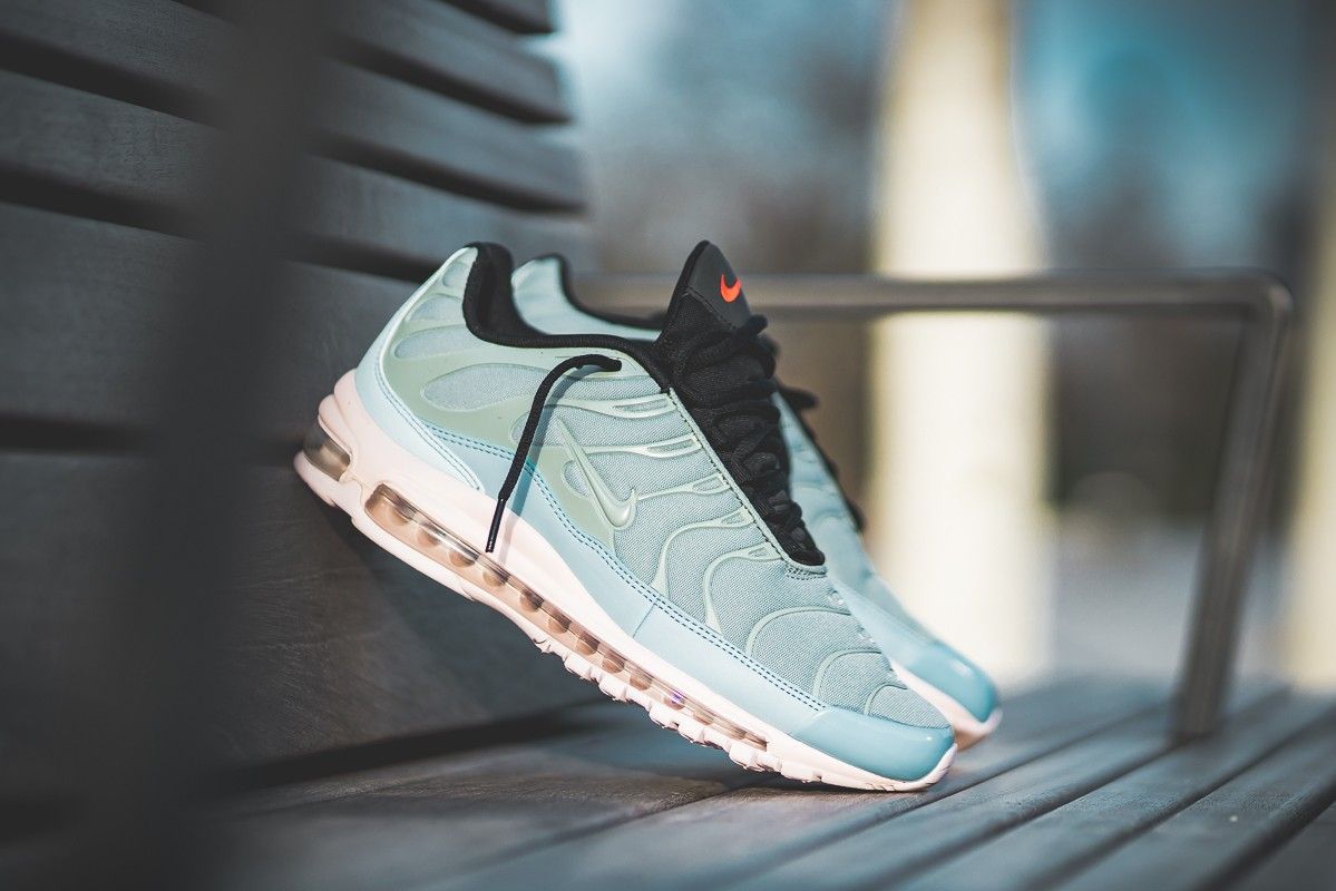 nike air max plus 97 layer cake