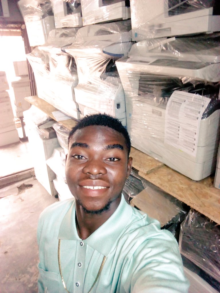 DavidEccentric's tweet photo. You cannot change the #world, But you can present the world with one improved person - #yourself.
#Eccentric #copier #grace
#ReasonsNotToGiveUp #technology.#Entrepreneurship #BusinessBoom #lagos #copierdealer.😍😘😘✈️🛩🚀 https://t.co/2gQtlUXCsv