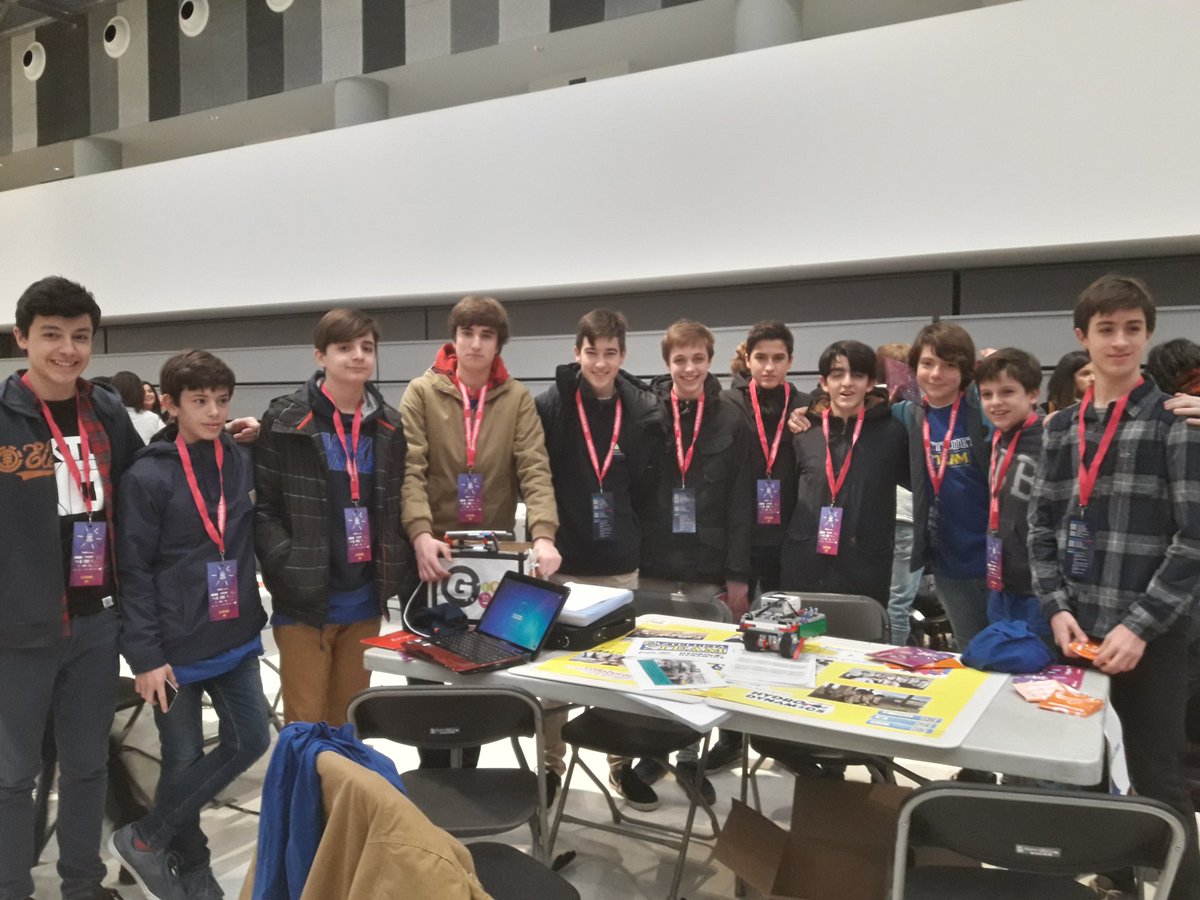 haudahau's tweet photo. El equipo G-Team comienza la participación en la #FLLEuskadi @fllGteam @gaztelueta https://t.co/XWQx7VpHML