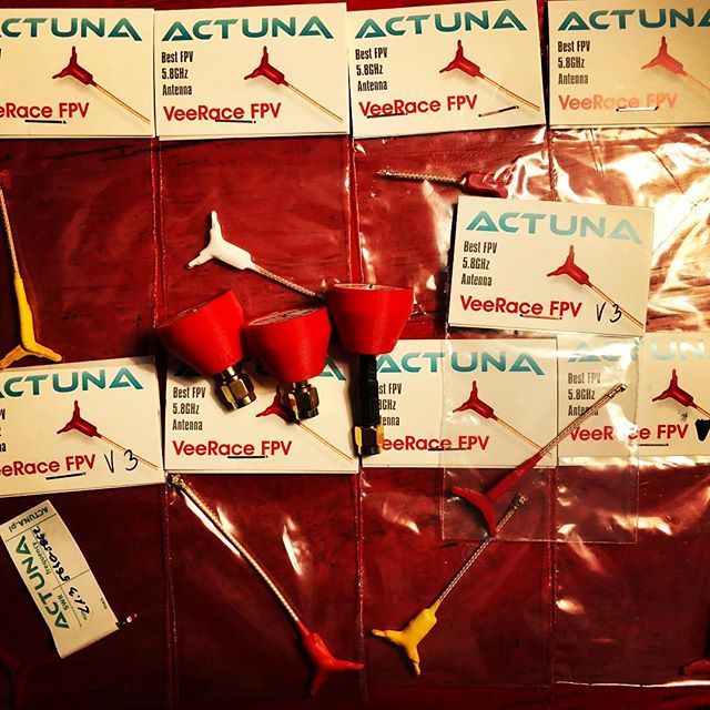 sircrashalotFPV's tweet photo. People of Oeteldonk! @actuna sent us some antennas to test! Big thanks, we shall test the life of them :) #actuna #antennasmatter #oeteldonk #fpvracing #fpv #droneracing https://t.co/atNmPRsjon https://t.co/9iLOsgMGQb