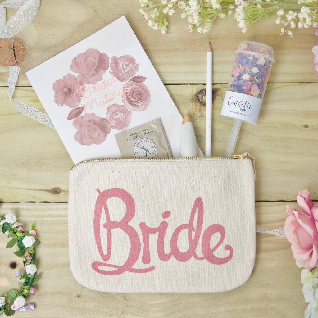 Handmade personalised gifts? How cute ✨

@HansonHopewell can help you find the perfect bridal party presents! Take a look at their listing here.. 

weareweddingly.com/listing/hanson…