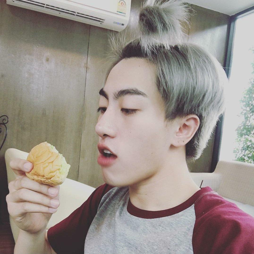 กินหนมกันน
#morning 🌞