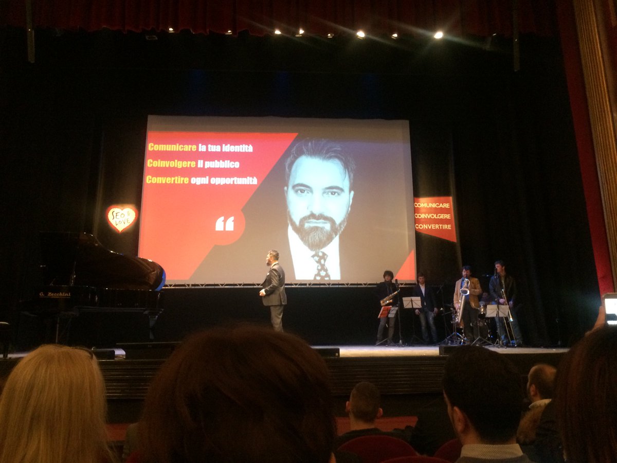 Alessia_Cabria's tweet photo. “Noi sfigati del digital marketing, quando ci cambiano l’algoritmo” cit @WMSaver #seo&amp;love https://t.co/YQiqcGAY3Y