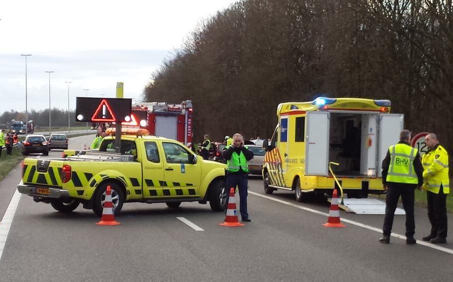 Collega #weginspecteur Marcel blogt over een incident van 4 jaar geleden dat veel indruk op hem heeft gemaakt: “Met lood in mijn schoenen loop ik naar het zwaar gehavende voertuig.” Lees zijn #blog: bit.ly/2BhxSmm