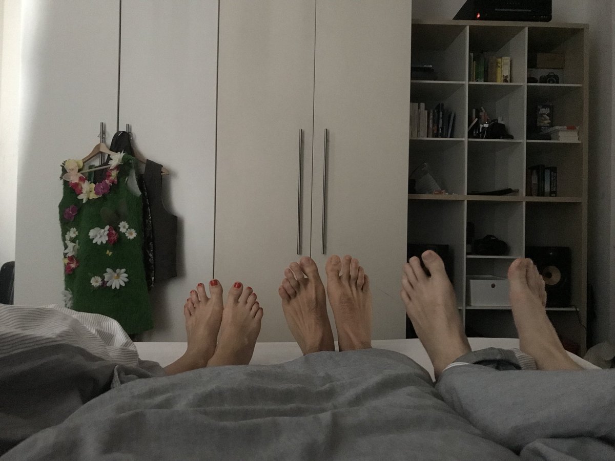TruKarlo's tweet photo. +++ ich kenne 50% dieser Füße nicht +++ #whatanight #köln #truefactsgonewild #karneval #footporn https://t.co/34eWx4Kz81
