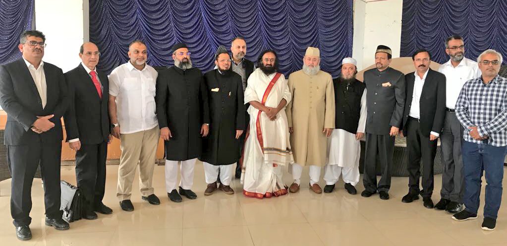 Gurudev's tweet photo. For the past several months I have met and spoken to more than 500 prominent Muslim leaders who have expressed their total support. https://t.co/1dDCj84cr6