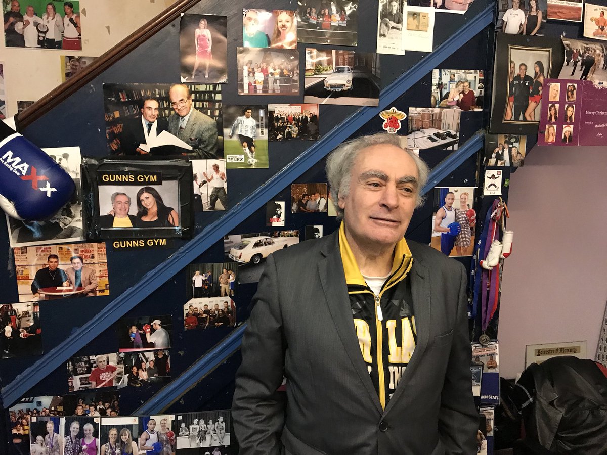 LanceHaggith's tweet photo. Really good  catching up with my good freind Carl Gunn st #gunsgym where he has helped children get into #boxing   @SportsTraiderUK  very proud to support his great work #boxingaid https://t.co/fHIxl2KIZc