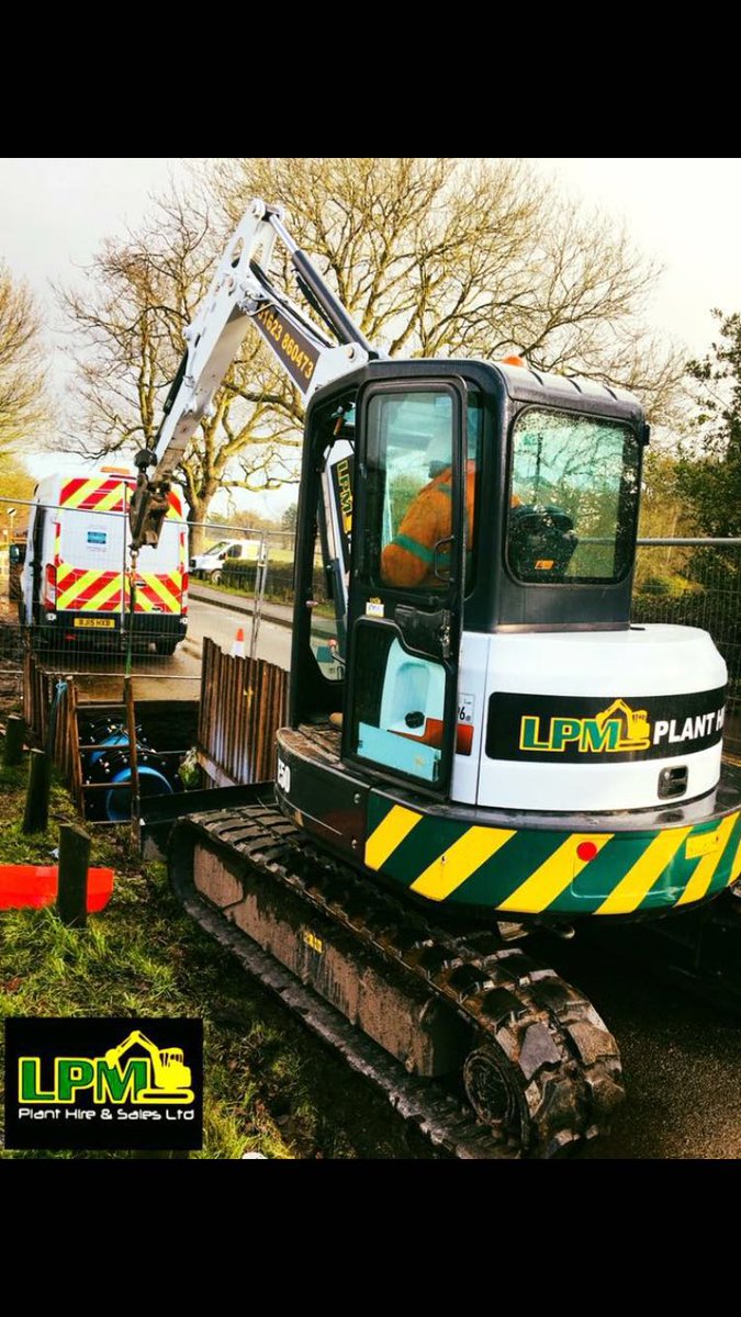 Future Print are specialist Print &amp; Signage providers to the Construction Industry 
#AnotherSatisfiedCustomer #CanWeHelpBrandYourBusiness 
#LikeShareAndTagABusinessWeCanHelp 
futureprint.co.uk