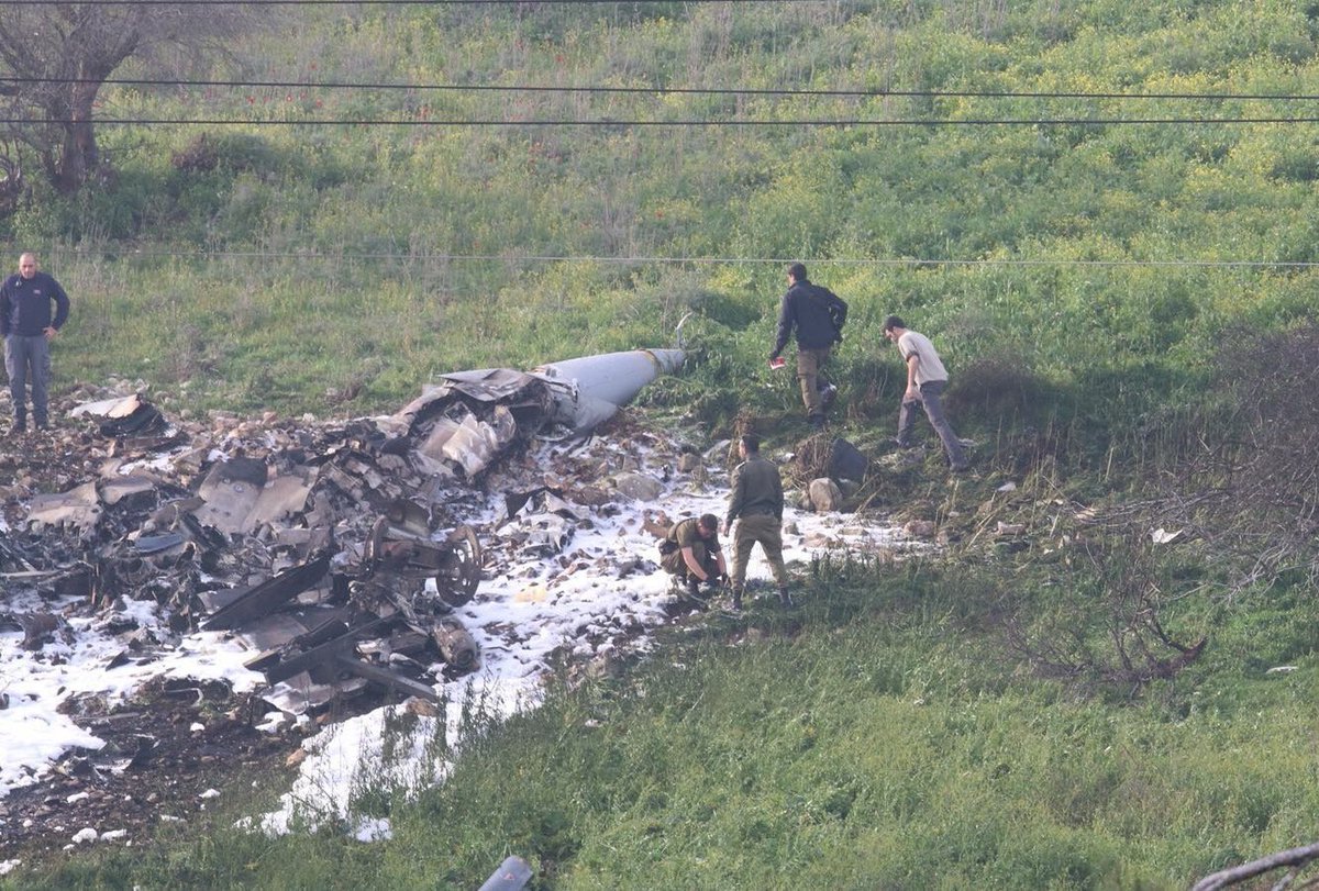 ПВО Сирии сбила израильский F-16 ПВО Сирии сбила израильский F-16