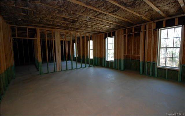 JamesCustomHome's tweet photo. The Kiliian Estate #quickmoveinhome features a spacious #basement ready to be finished! #Dontmissout on the #lastopportunity to own a #newhome in our 7-home community of Wesley Pond! https://t.co/kEngGJSKVl
#charlotte #waxhaw #wesleychapel #customhome #realestate #home https://t.co/76OJyio5Ll