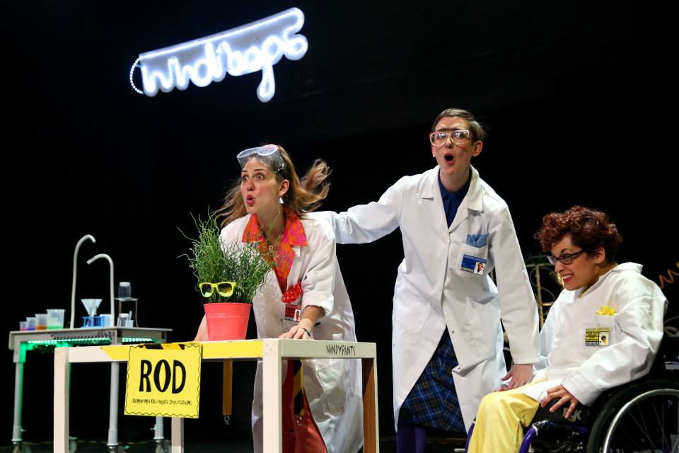 MoxieBrawl's tweet photo. LEEDS we can smell you from here💨 ..... so excited to meet you all @RileyTheatre @NorthernSchool next Saturday 17th Feb. Tickets still available. #windibops #fartsontour
https://t.co/7mFpzykDpF The show is accessible for deaf audiences #BSL https://t.co/ReptK5fAT0