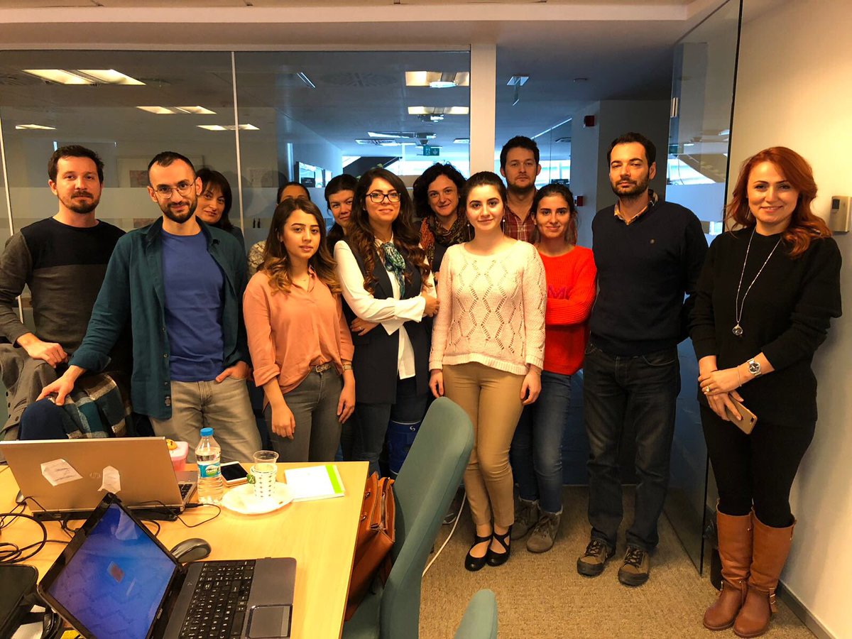 fatma_cinar_ftm's tweet photo. #DataLabTraining #rstats #DataViz #DataScience #statisticalmethods @Ibtechtr IT ekibinin enerjisi ışıl ışıl yüzler 😊😊 modeller test edildi. #Algorithms #DataMining #GraphicalDataMining @qnbfinansbank @DataLabTR @zsozdemir @TRUserGroup @risklabtr @Riskonometri https://t.co/2QPNqcAcSO