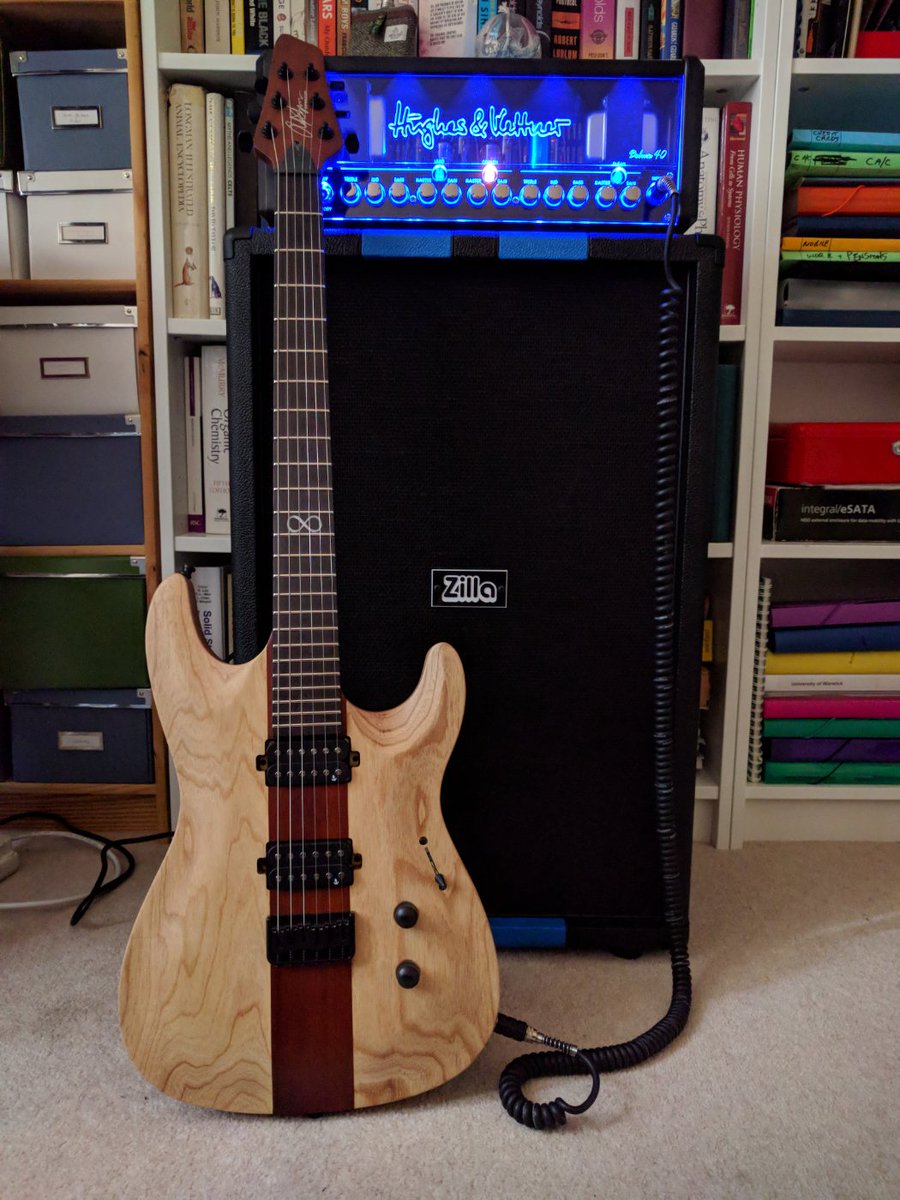 Biorisk_Chris's tweet image. Thanks @andertonsmusic, @Hughes_Kettner,  @chapmanguitars, and #ZillaCabs. I've never been happier! #NGD