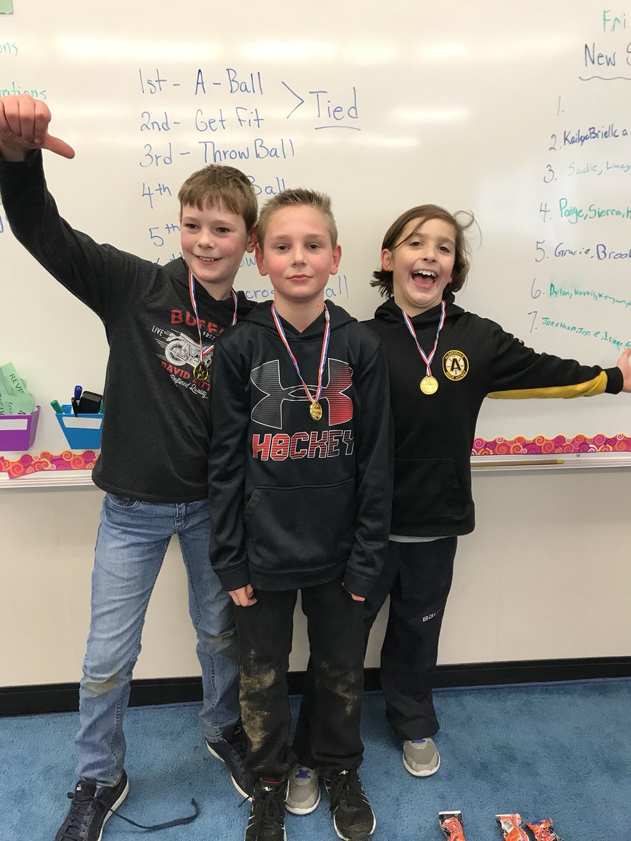 bradnerelem's tweet image. Bradner Division 1 student creating a new sport #applieddesign. Creativity, collaboration and lots of testing/revision.  Excellent effort 🎉🤩