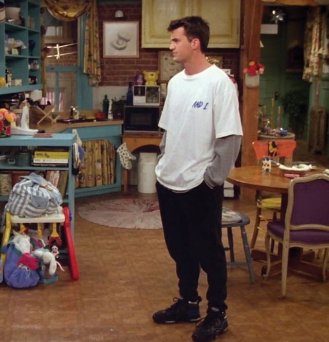 prodbyharrison's tweet image. - Has been to Berlin more than you

- Only plays Deep Cuts

- Has been producing Techno for 3 months and already has 3 vinyl releases

- Was probably a scene kid in 2007

- 30 grand on a modular to perfect wind sounds