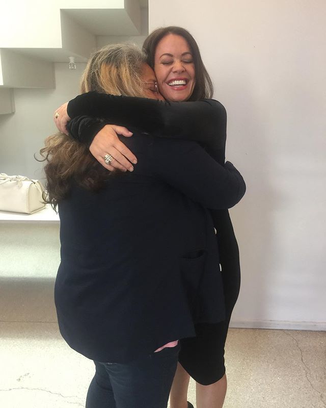 PhotosbyLupe's tweet photo. She sees me! One of the happiest moments of my life! Can’t wait to see you again at the Portrait Masters! September is way to long! @suebrycephotographer .
.
.
.
.
.
.
.
#portraitmasters2018 #suebryce #grandjunctionphotographer #westernslopephotographer… https://t.co/X3iETxLwKF https://t.co/V9BsLuSVej