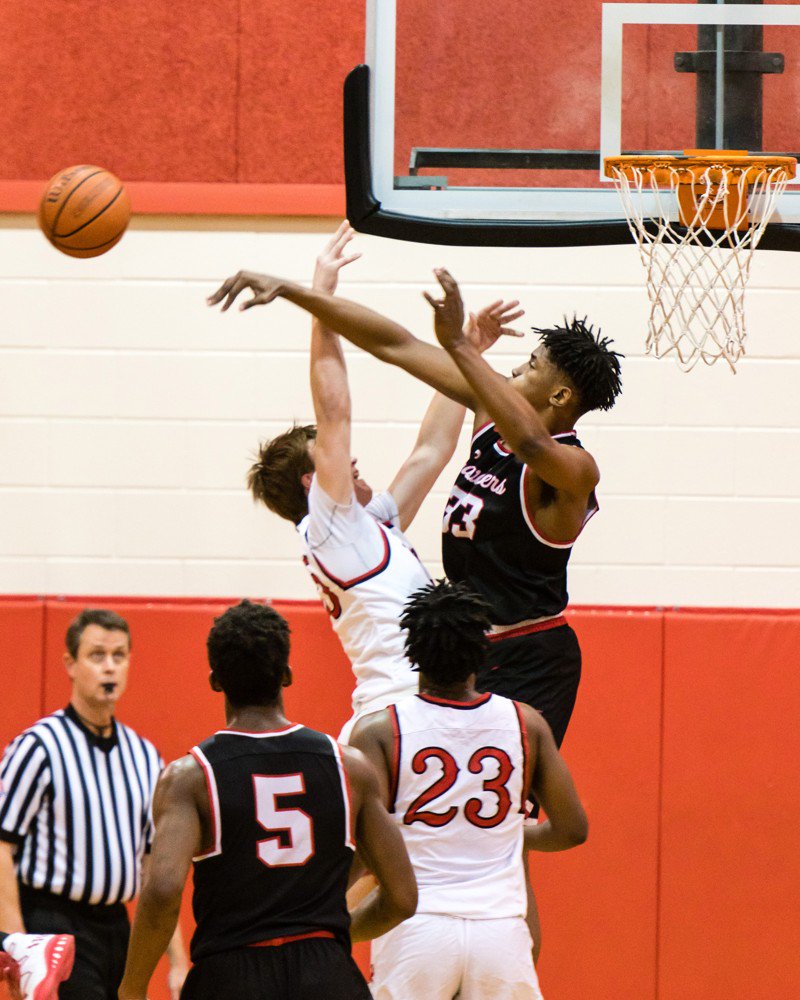 Darius McBride, Vista Ridge upset Lake Travis boys basketball team. atxne.ws/2ssBZJF