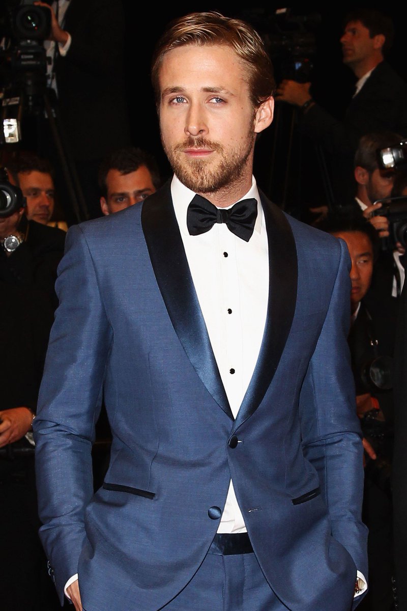 HotFamousLads's tweet photo. #LaLaLand Hollywood DILF Ryan Gosling has been voted by you lot at NUMBER 6 in our ‘100 Hottest Famous Lads to Look out for in 2018’ 😜 #HFL100HottestLads https://t.co/4UWfzLmQR2