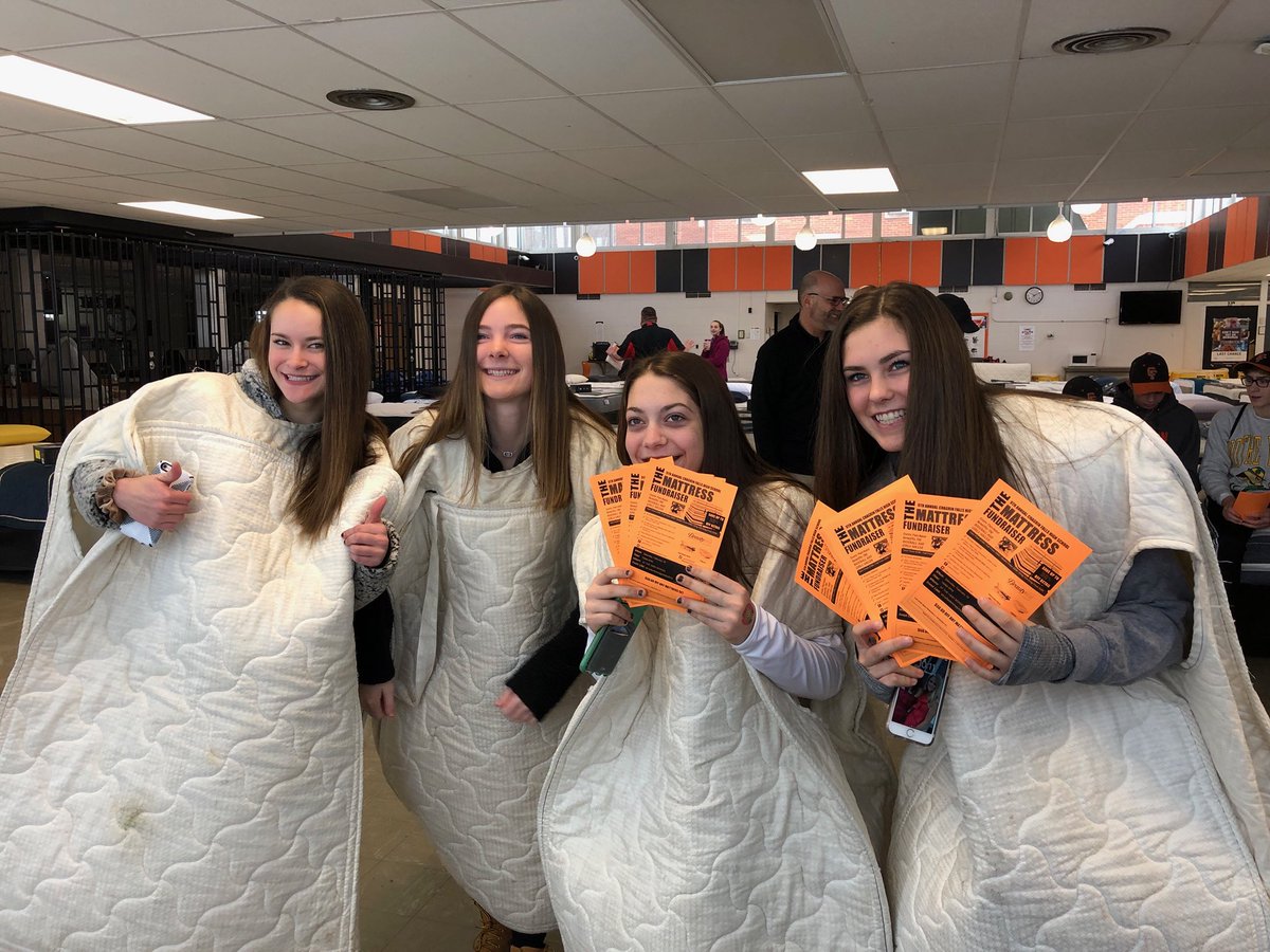 cf_girlssoccer's tweet photo. Stop by the Chagrin Falls High School and by a mattress to support girls soccer NOW until 5pm!! https://t.co/hVd5nLE7sE