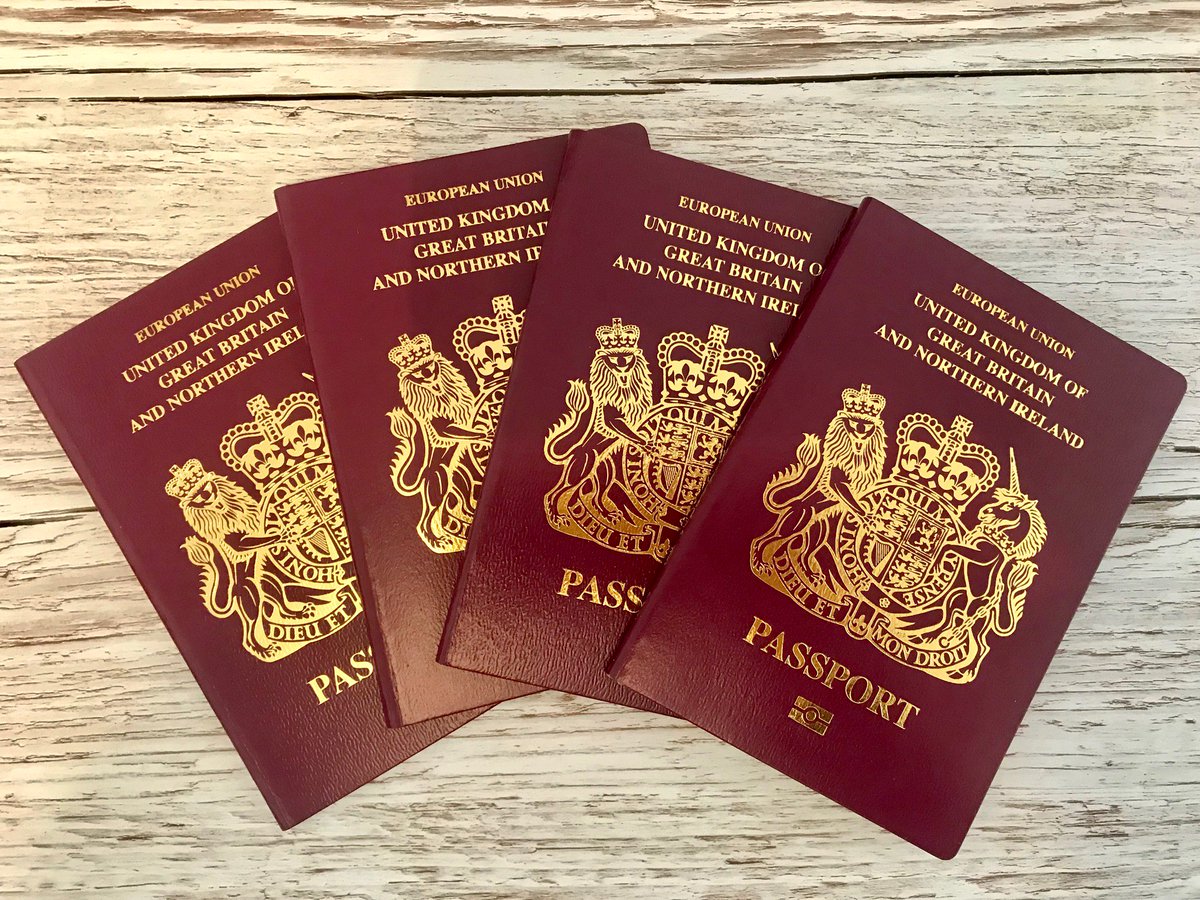 The cost of a passport is going up next month but @MoneySavingExp has some tips on how to make sure you get your renewal for the cheaper price ow.ly/J94p30ifLSe #moneysavingtravel #moneysavingtips