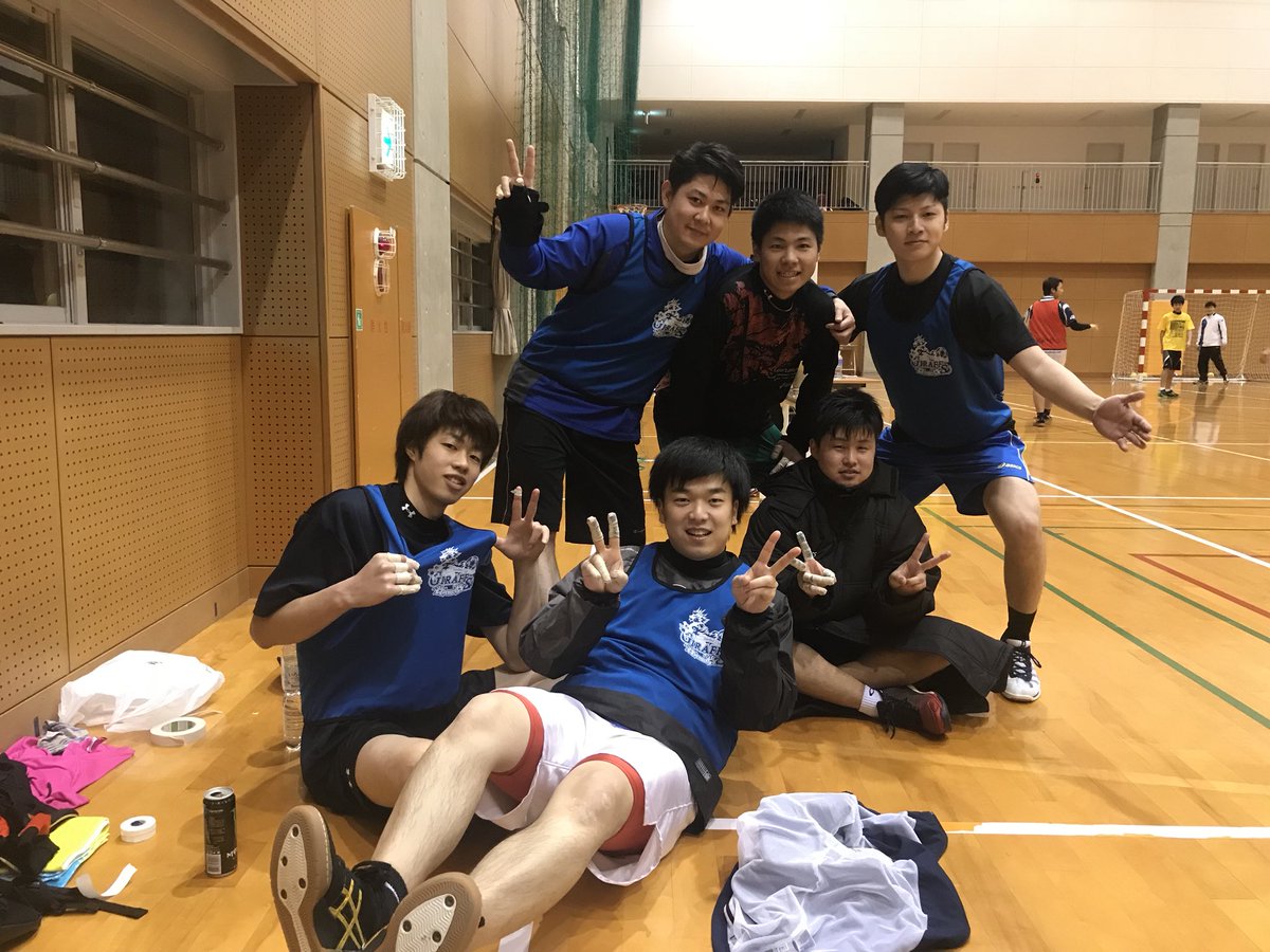 福岡ドリームス V Twitter 今日は13時より ジラーフスさんと 合同練習でした 久しぶりに6時間くらい ハンドしたのでクタクタです 皆さんありがとうございました 福岡ドリームス V Twitter 今日は13時より ジラーフスさんと 合同練習でした 久しぶりに6時間くらい ハンドしたのでクタクタです 皆さんありがとうございました