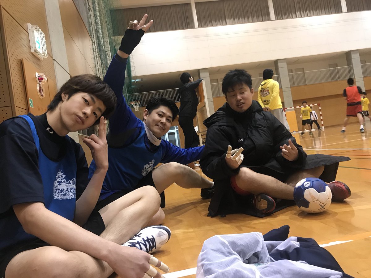 福岡ドリームス V Twitter 今日は13時より ジラーフスさんと 合同練習でした 久しぶりに6時間くらい ハンドしたのでクタクタです 皆さんありがとうございました 福岡ドリームス V Twitter 今日は13時より ジラーフスさんと 合同練習でした 久しぶりに6時間くらい ハンドしたのでクタクタです 皆さんありがとうございました