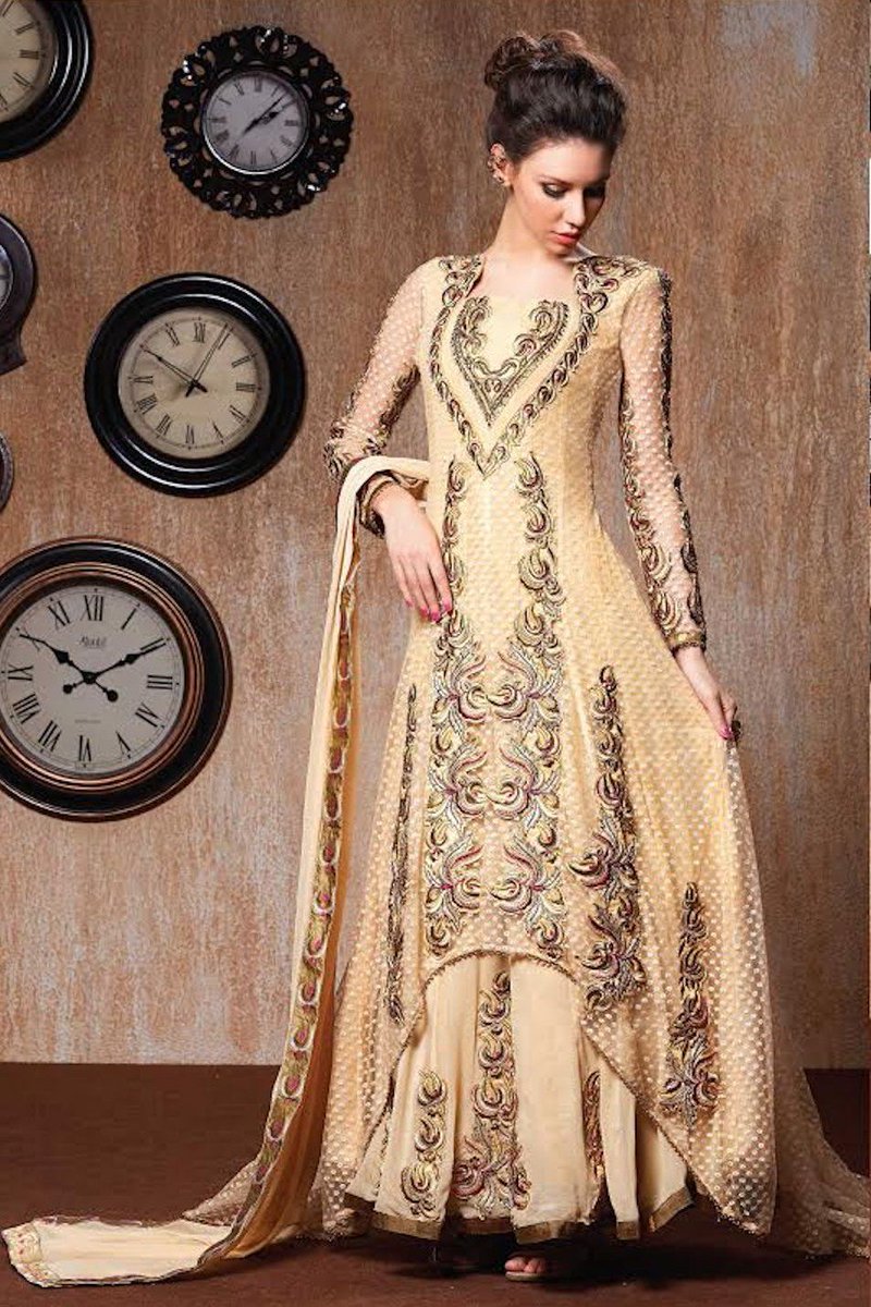 Asian_CoutureUK's tweet photo. Stunning Georgette Anarkali Suits. Get these for your next friend's #wedding or maybe your own #mehendi.
Shop Online at > https://t.co/MdJ6r3BjeP
#AsianCouture #Rangsutra #MehndiWear #salwarkameez #DesiFashion #Indianfashion #AnarkaliDress #AsianBride #Valentines https://t.co/XSlgKE61yx