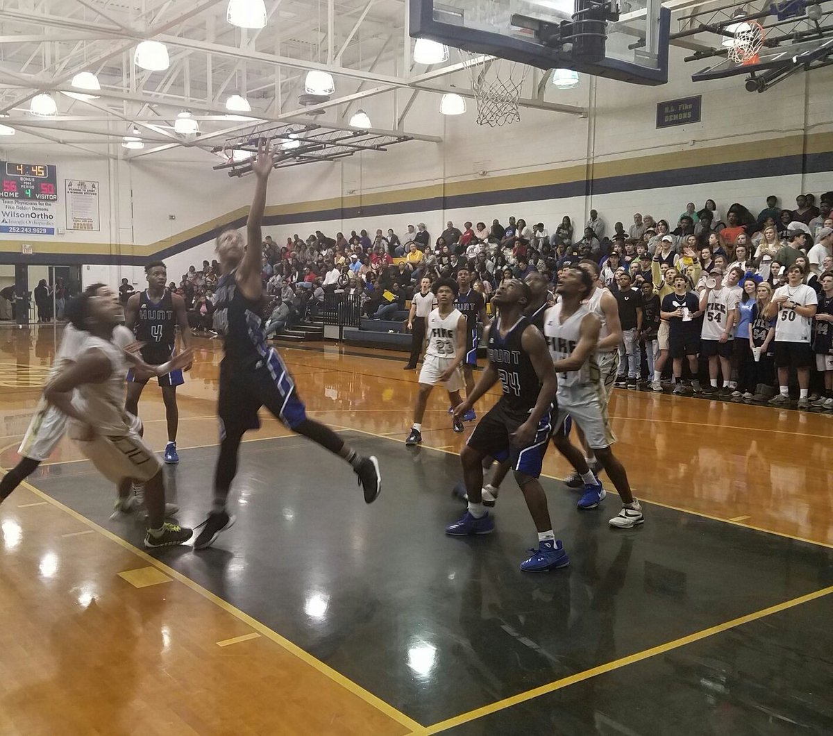 cyrus_kelvin's tweet photo. #CountyRivalry ..😲.. hard to beat @FikeNews' Golden😈🏀hosting #archrival @HuntWarriors🏀in #DemonTerrortory!
#IntensityReigned!
Congrats to both Fike 😈🏀squads!
#DownToTheWire!
#NCHSAA @NCHSAA https://t.co/LOEUNFN6U4