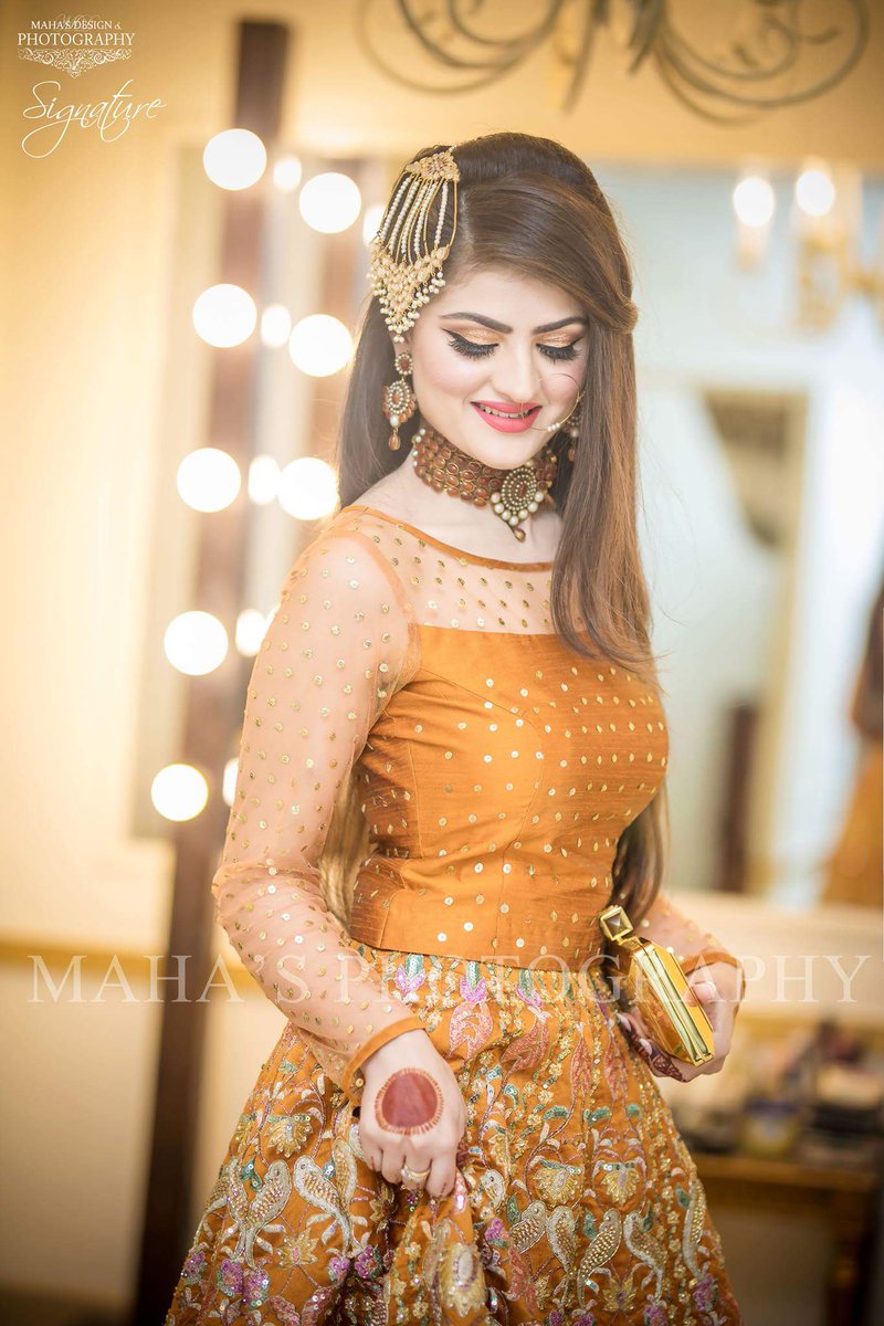 kanwal__k's tweet photo. ذرا سنبھل کر عشق فرمائیے حضور..❤
اگر ہم سانسوں میں بس گئے تو نشہ بن جائیں گے..😘
#Miahy♡♡ https://t.co/Xmv9fV4737