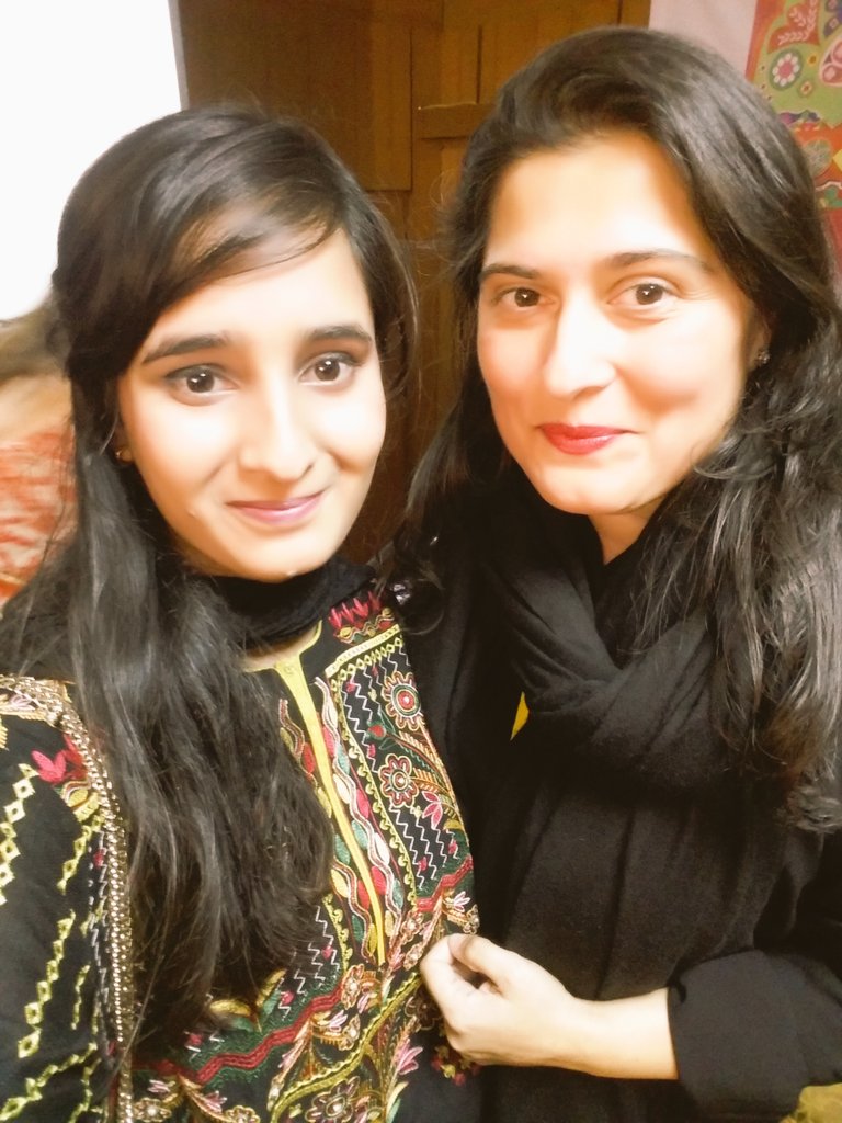 bushrafasihi's tweet photo. At the launch of #ArzuAnthology of Student Voices
#Igotpublished #firsttime https://t.co/kz2zhpzKVX