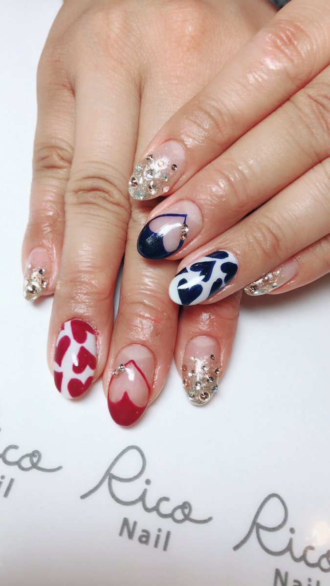 Rico Nail En Twitter 左右で色が違うデザイン お客様がやりたいことをイラストにしてくださったので そのままネイルに表しました ハートいっぱいな大人可愛いネイルです O 担当 鈴木 8 0 ジェルネイル バレンタインネイル ハート 大人ネイル ルビケイト Rico Nail En Twitter 左右で色が違うデザイン お客様がやりたいことをイラストにしてくださったので そのままネイルに表しました ハートいっぱいな大人可愛いネイルです O 担当 鈴木 8 0 ジェルネイル バレンタインネイル ハート 大人ネイル ルビケイト