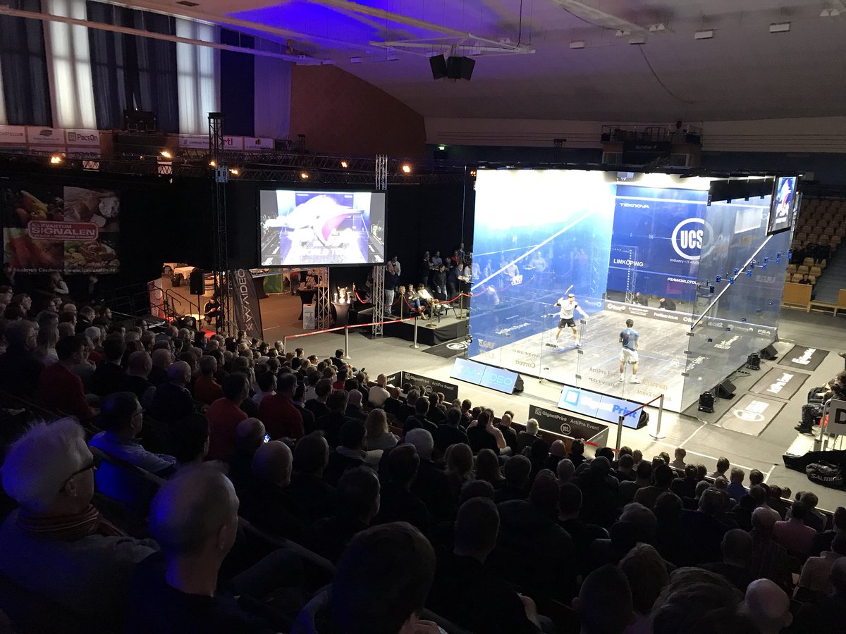 The house is packed and the first Semi final just started between Rösner and Momen, a replay from the <a href="/ToCSquash/">ToC Squash</a> final #ucsswedishopen #psaworldtour