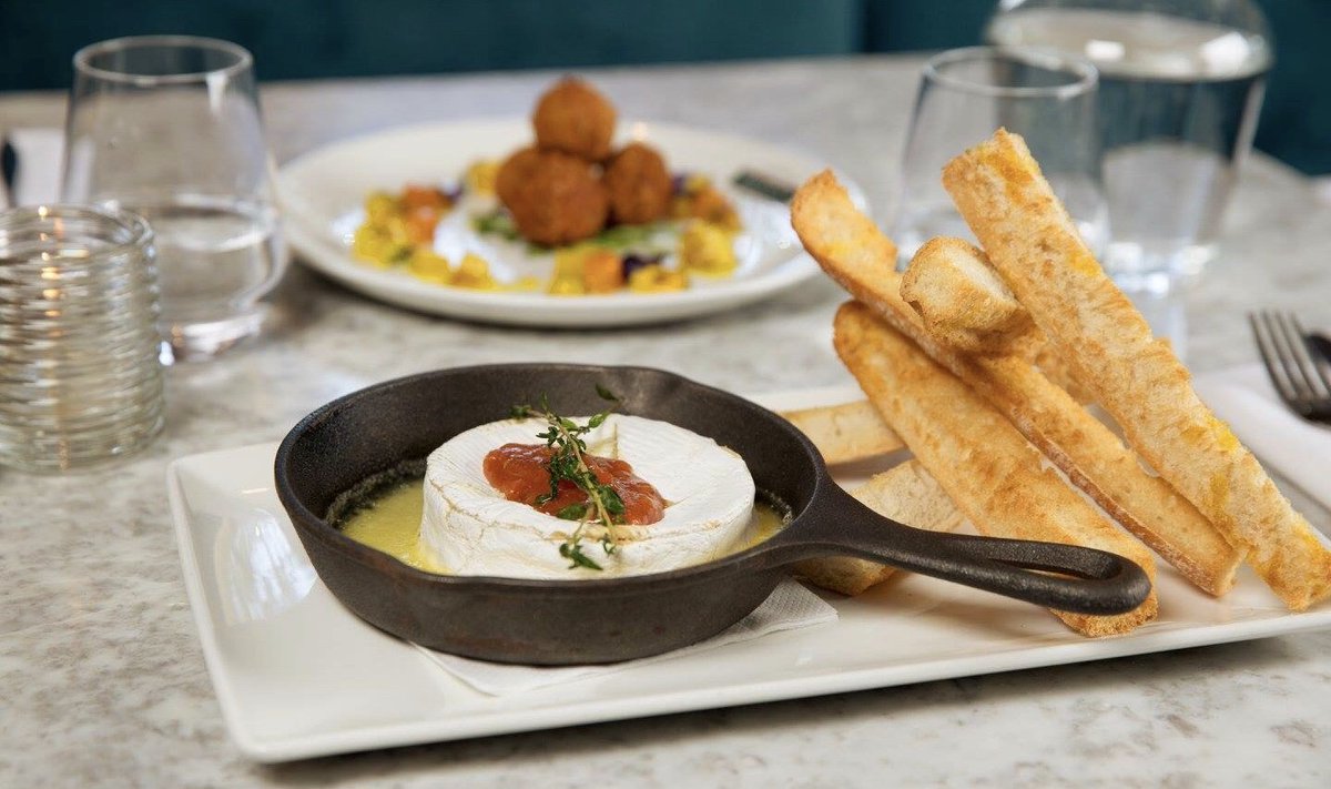 BrownsBath's tweet image. If you haven’t dipped crusty bread in a melted Camembert before you haven’t lived. Our menu says ‘to share’ but nobody’s willing to. #makethattwo #bakedcamembert #cheeseloversclub