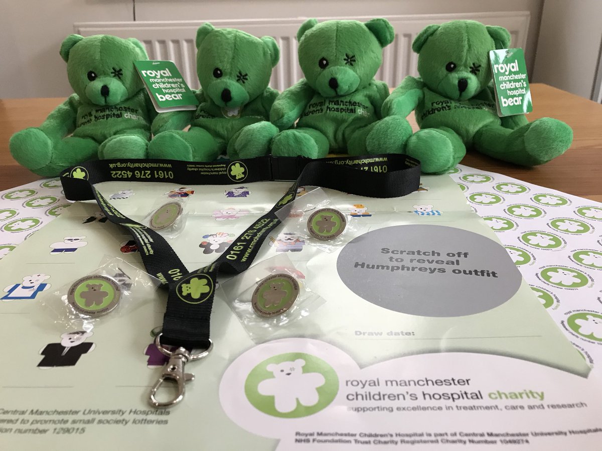 💚 @RMCHcharity Thanks very much for the fund raising items & the vest for #Manchester @Great_Run. 👍 Now I’ll have to think of some fund raising events to use them in, apart from running of course! 🤔💚🏃♂️ #IMOAC #TeamHumphrey #BeSeenInGreen