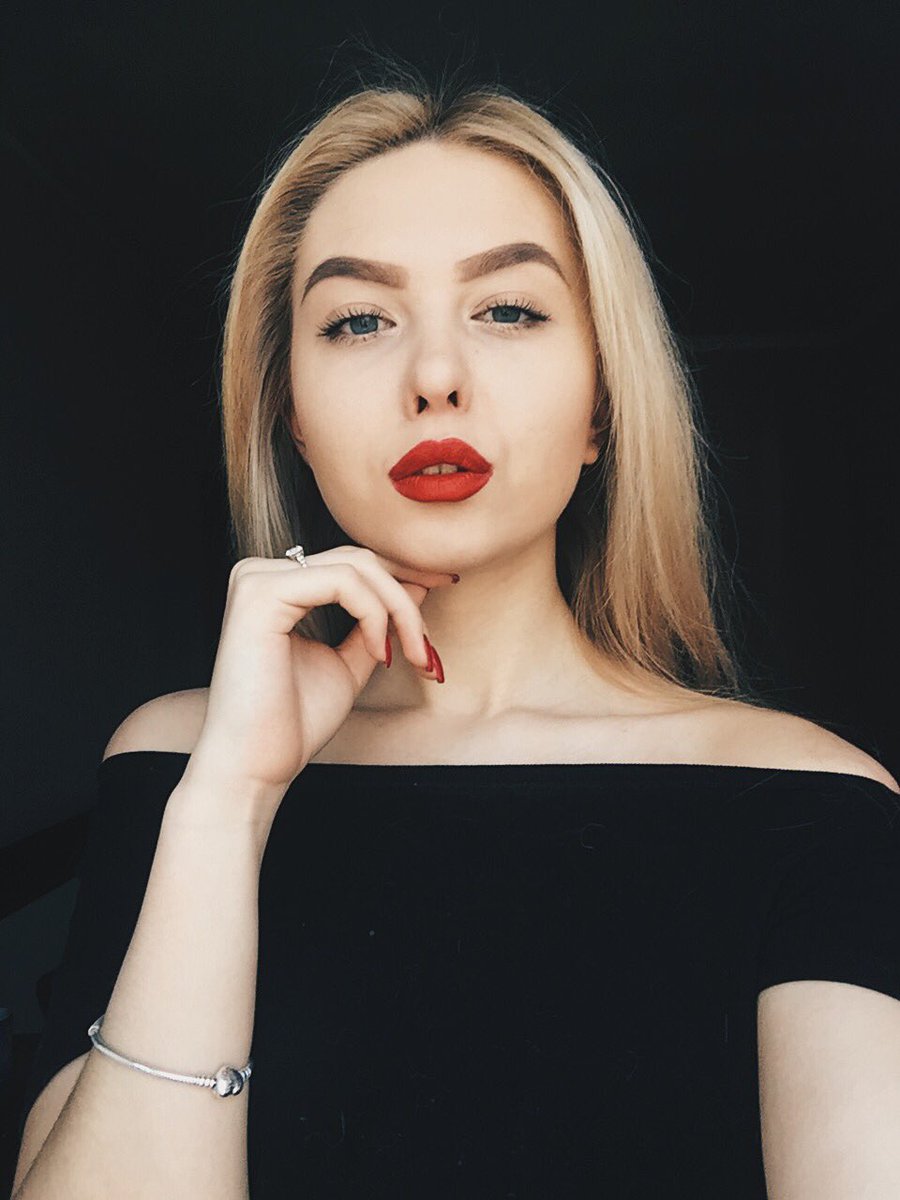 sashaburdina's tweet photo. 💄💁🏼‍♀️ https://t.co/86qiecoCsq