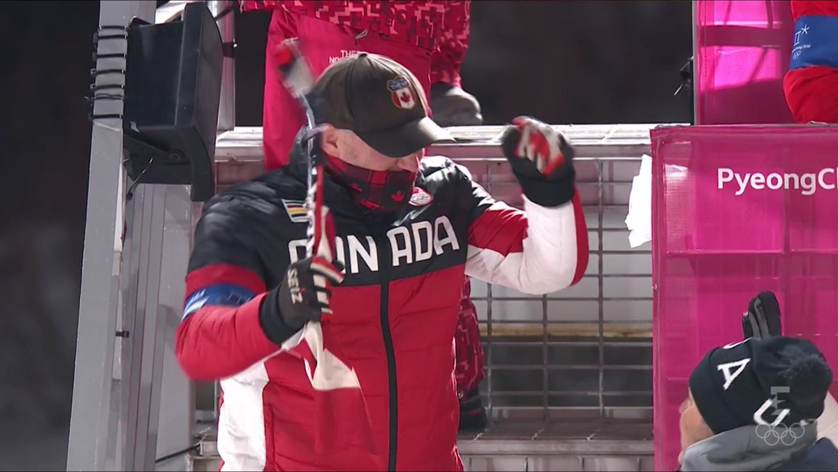 Team_Canada_Fan's tweet photo. WOOT WOOT!!! Fantastic jump from @MackenskiBC ππ»π¨π¦π¦
And his coach is using a hockey stick π as a flag holder π #TypicalCanadian #GoMackenzie #TeamCanada @SJ_can https://t.co/BXTiQTPlpM