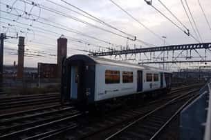 Unite_Community's tweet photo. @trussliz says nationalisation would make services worse. 

How can they be any worse than @northernassist #Leeds train that split in two ?! https://t.co/YIDXwA3Jcd