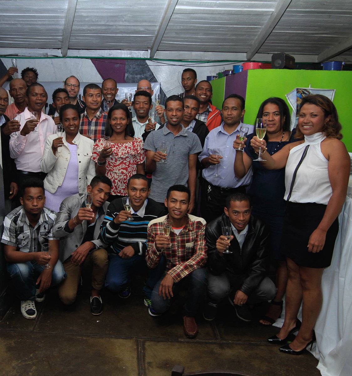 Ein Schluck auf das Team – A toast on the Team!