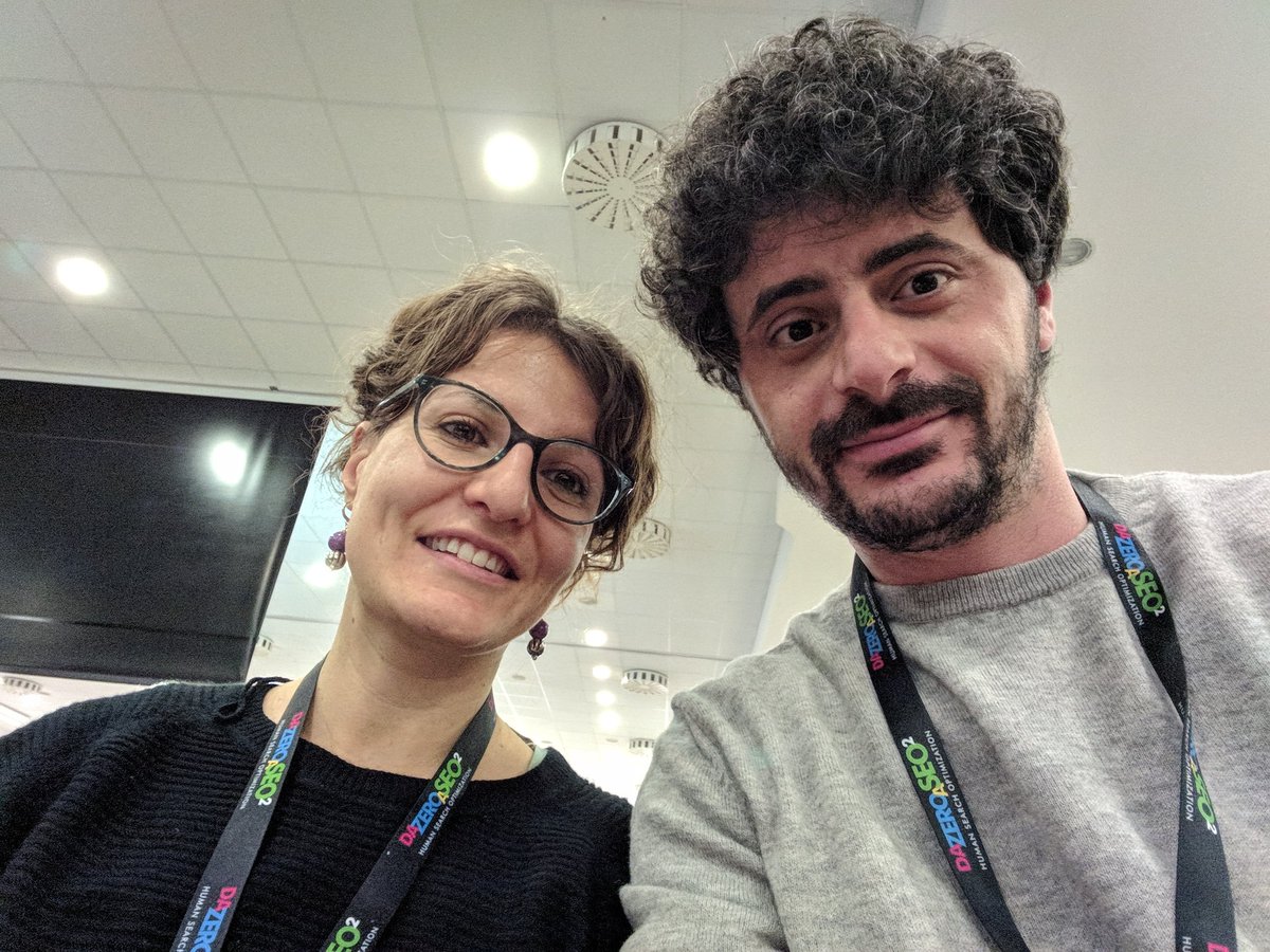 Oculele's tweet photo. Vai col selfie @valegregato #dazeroaseo https://t.co/VW9GFICpgB