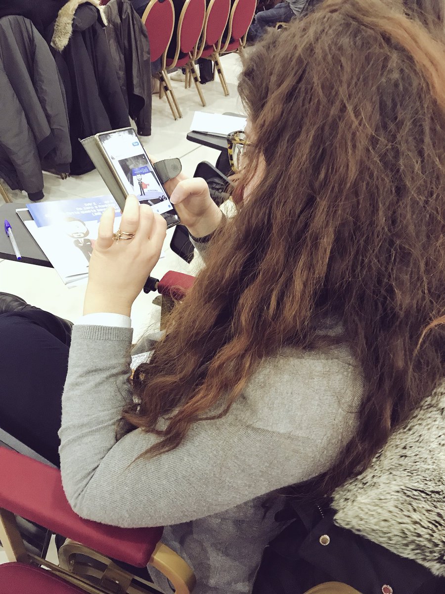 IsabellaRatti's tweet photo. @Gae79 alias #seokiller ci fa già subito mettere in pratica alcune teorie di #LinkBuilding #dazeroaseo @studiosamo https://t.co/bee9dYlBGY