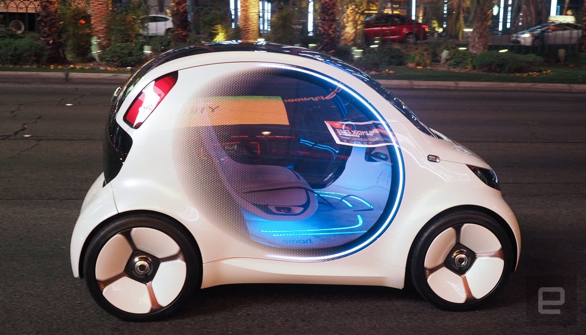 KnubblGumba's tweet photo. Smart EQ vs. Overwatch Car. Zufall?#Overwatch #Daimler #Smart https://t.co/nrz0pOfkNt